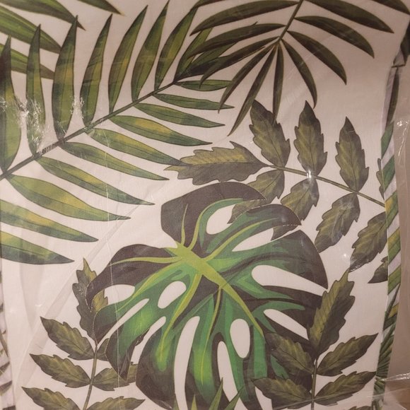 BNIB Tripod Lamp with Botanical Tropical Lamp Shade - Picture 5 of 6